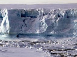 Учёные составили первый каталог из 332 подводных каньонов Антарктики