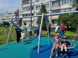 Крылатые качели в Суйде