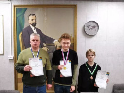 Гатчинские шахматисты разыграли первый рапидный кубок