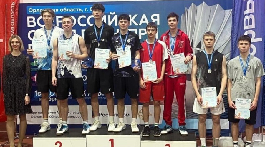Новые успехи гатчинских бадминтонистов