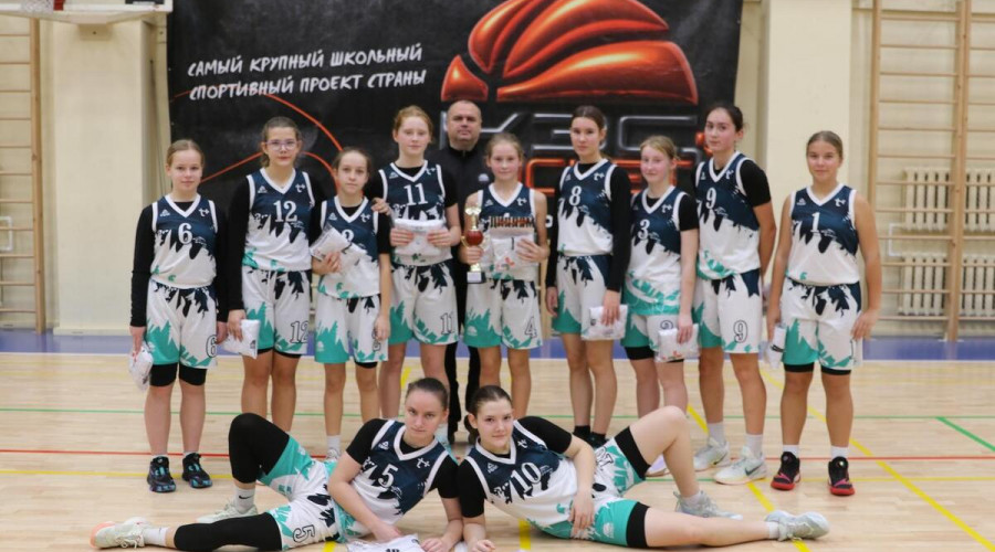 Гатчинские баскетболистки заняли первое место