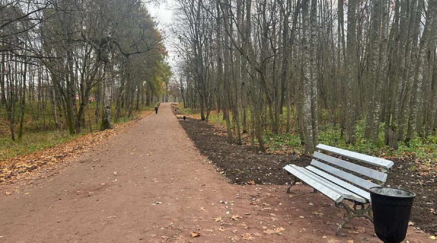 Обновление дорожек в Приоратском парке